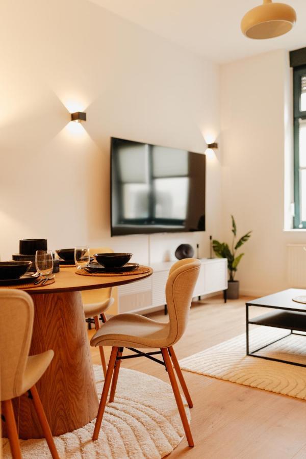 Design Apartment Stadtfeld-Ost Mit Netflix & 2 Schlafzimmern Magdeburg Exterior foto